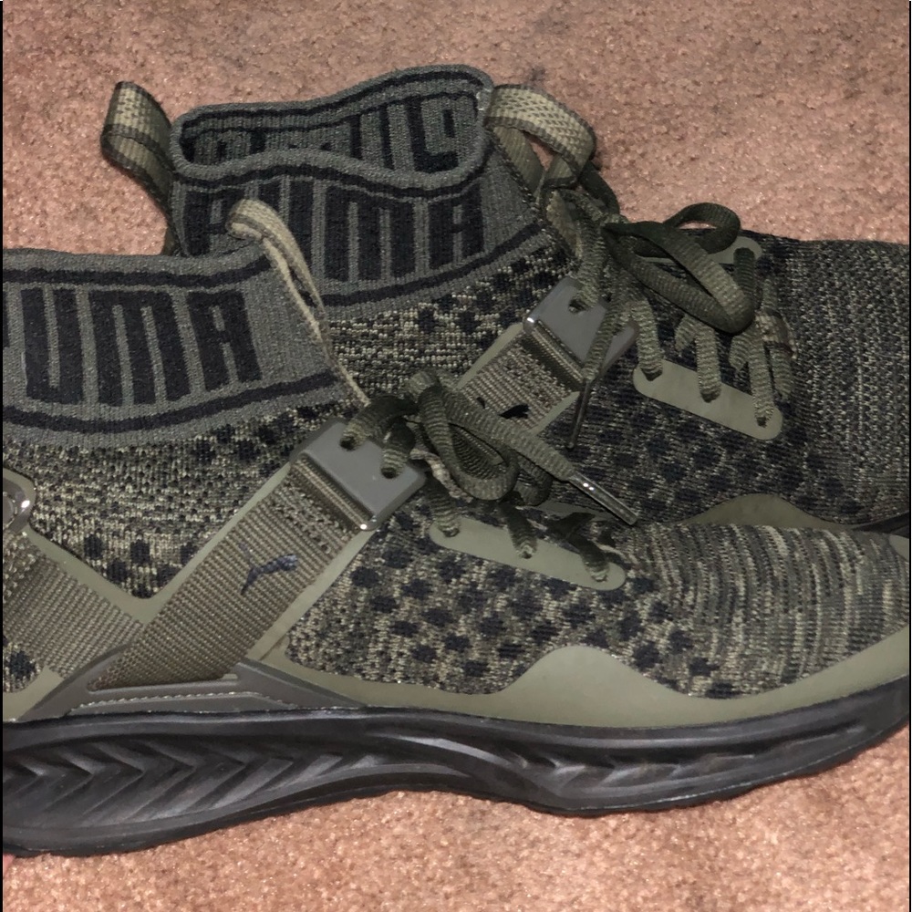 Military green Puma